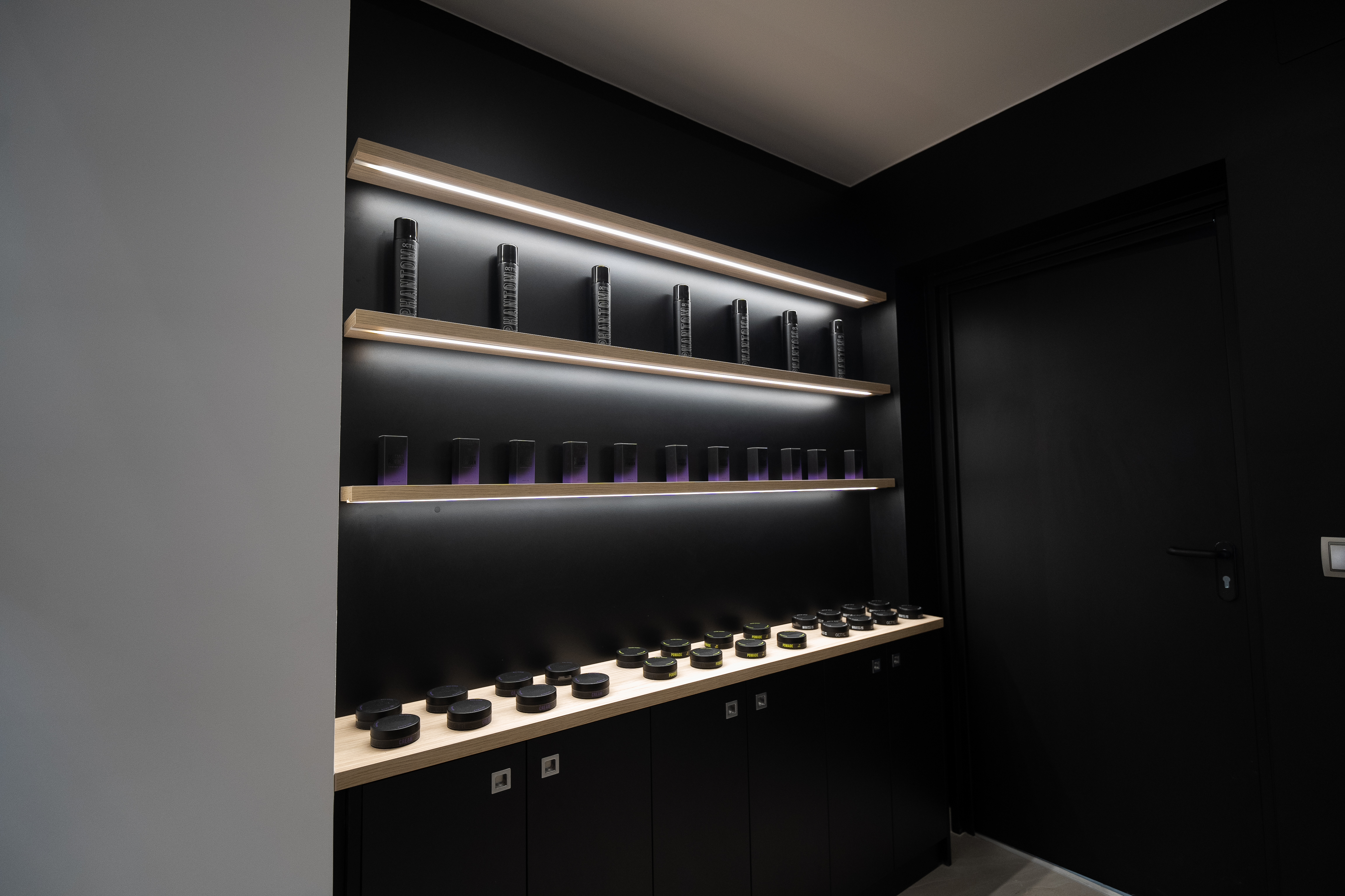 Productos de barbería en Zafiro Estudio